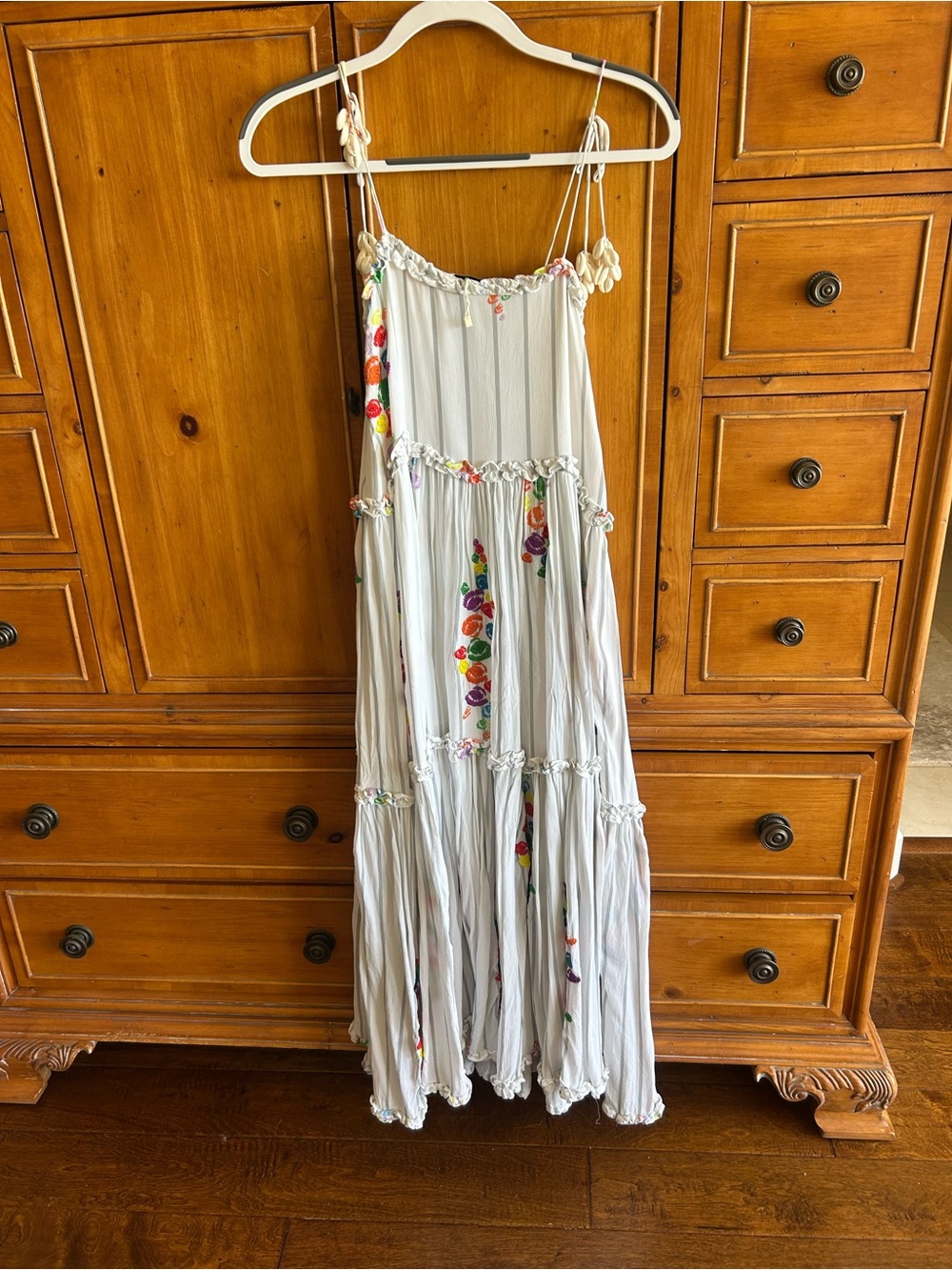 White Floral-Tiered Spaghetti-Strap Maxi Dress